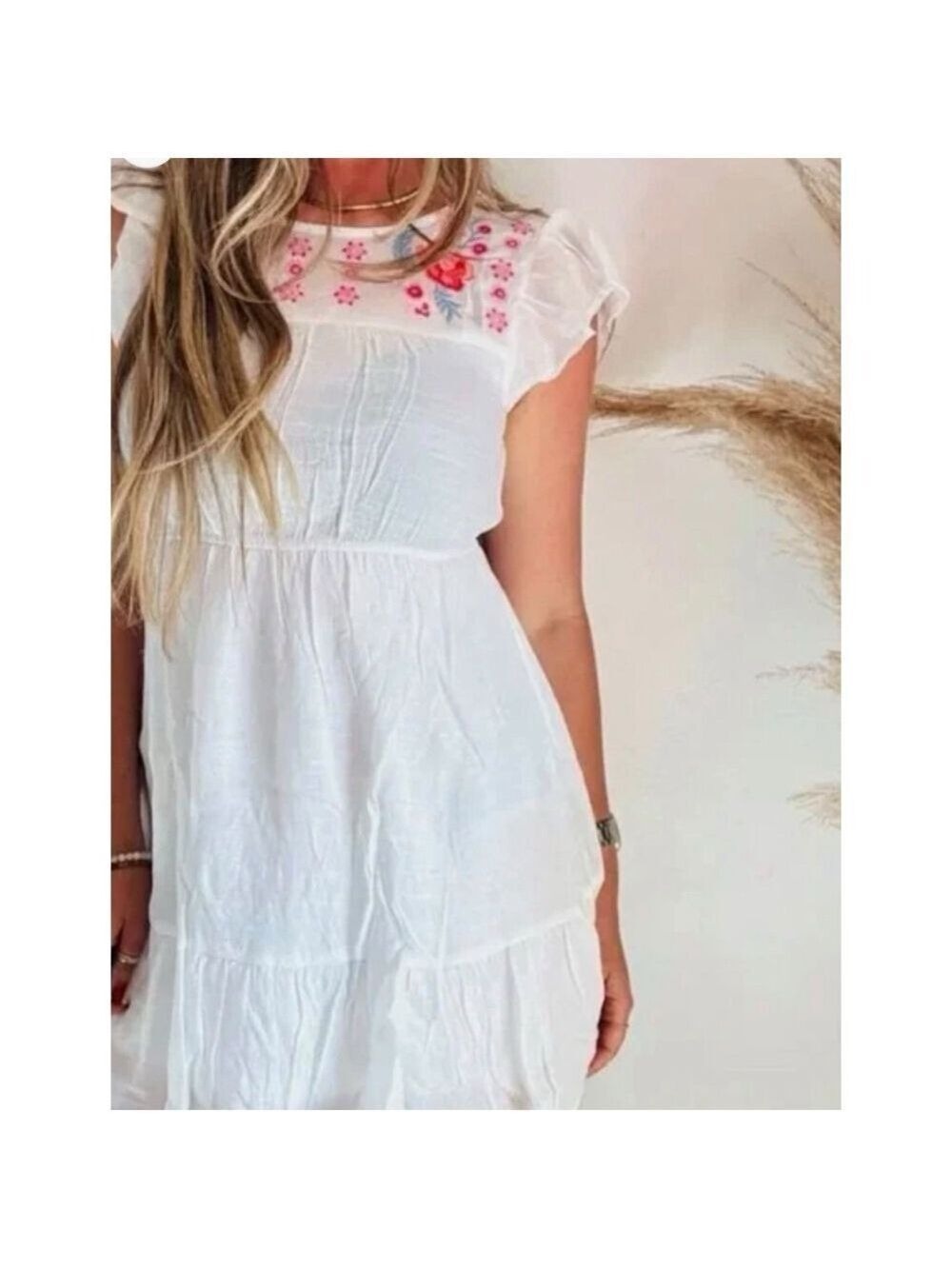 NWOT Mine White Embroidered Flutter Sleeve Dress L - Picture 2 of 6